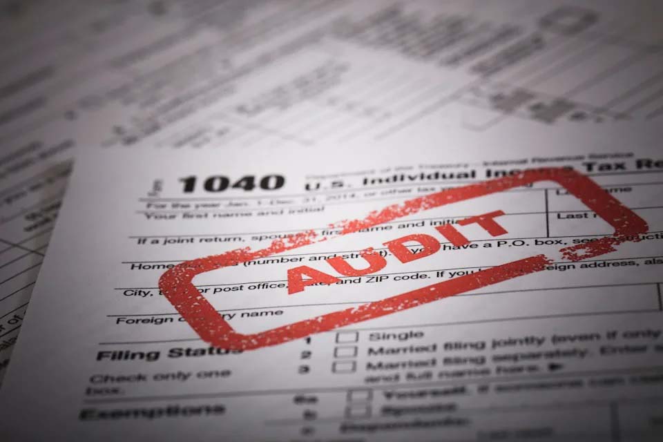 IRS tax audits ‘target and burden lower-income families,’ say tax experts